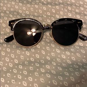 Black and gray leopard print sunglasses